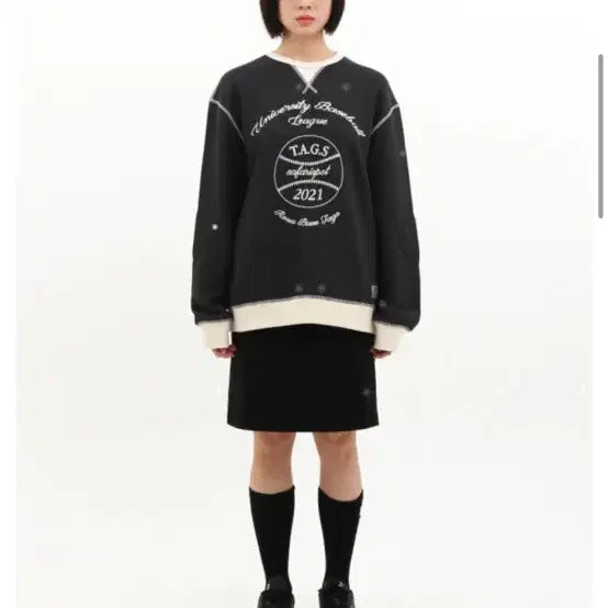 [BUNJANG] ROUX BASE Black Baseball Patch Crewneck / ROUX BASE 블랙 야구 패치 크루넥