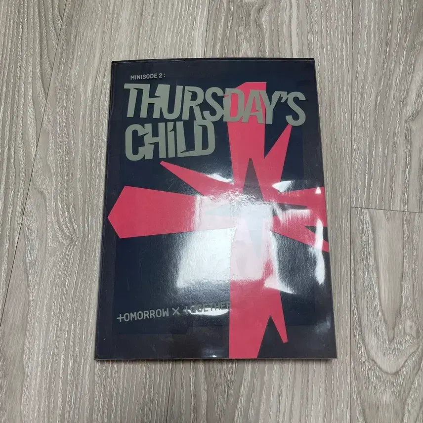 투모로우바이투게더 Thursday's Child 앨범 MESS 버전