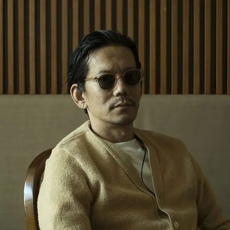 [BUNJANG] Howlin Camel L Cardigan / howlin 하울린 쉐기독 가디건 카멜 L