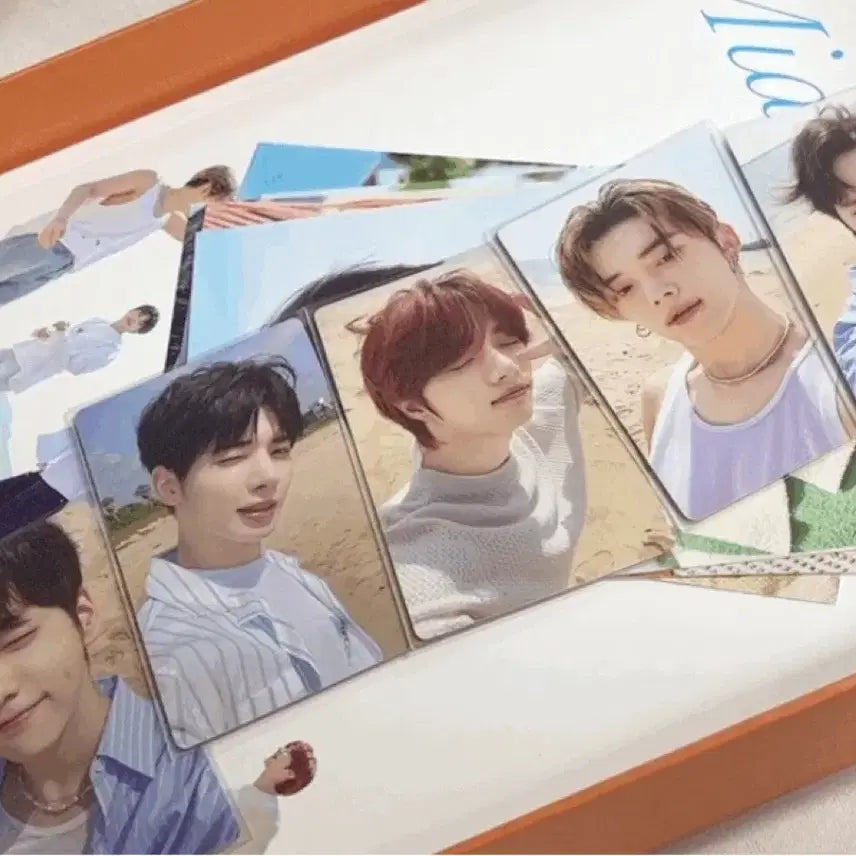 일괄 투바투 미드썸머 스카이블루 연준 범규 수빈 태현 휴닝카이 포카 본품