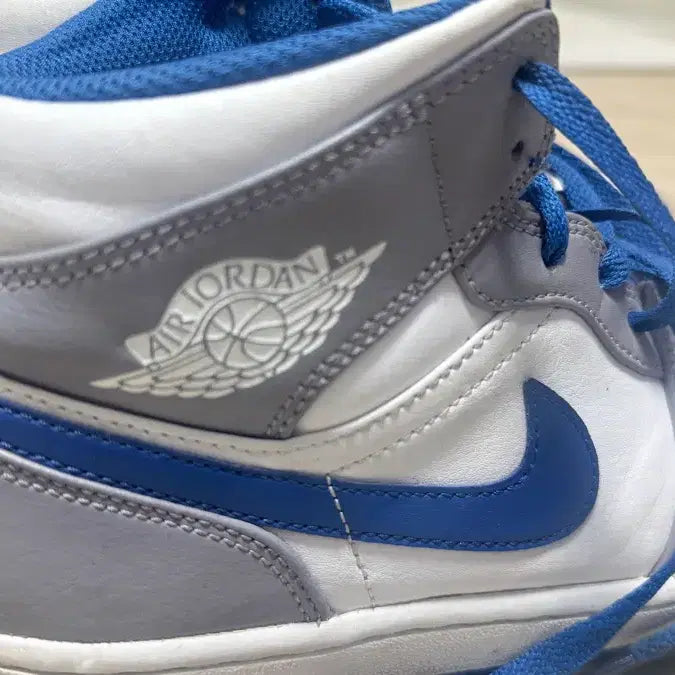 [BUNJANG] Nike Air Jordan 1 Low Blue/White Sneakers / 나이키 에어 조던 1 로우 블루/화이트
