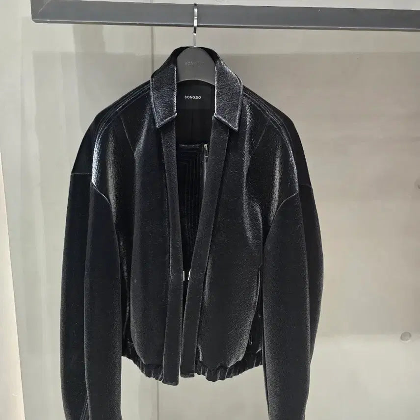 [BUNJANG] Songzio 26SS Crop Cocoon Collar Black Jumper / [OS] 송지오 26SS 쇼피스 크롭 코쿤 카라 블랙점퍼