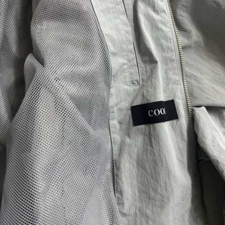 [BUNJANG] COO Windbreaker / 쿠어 윈드브레이커 바람막이