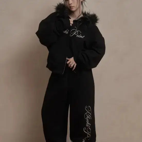 [BUNJANG] Kaki Point Black Training Suit Set / 카키포인트 블랙 트레이닝복 세트