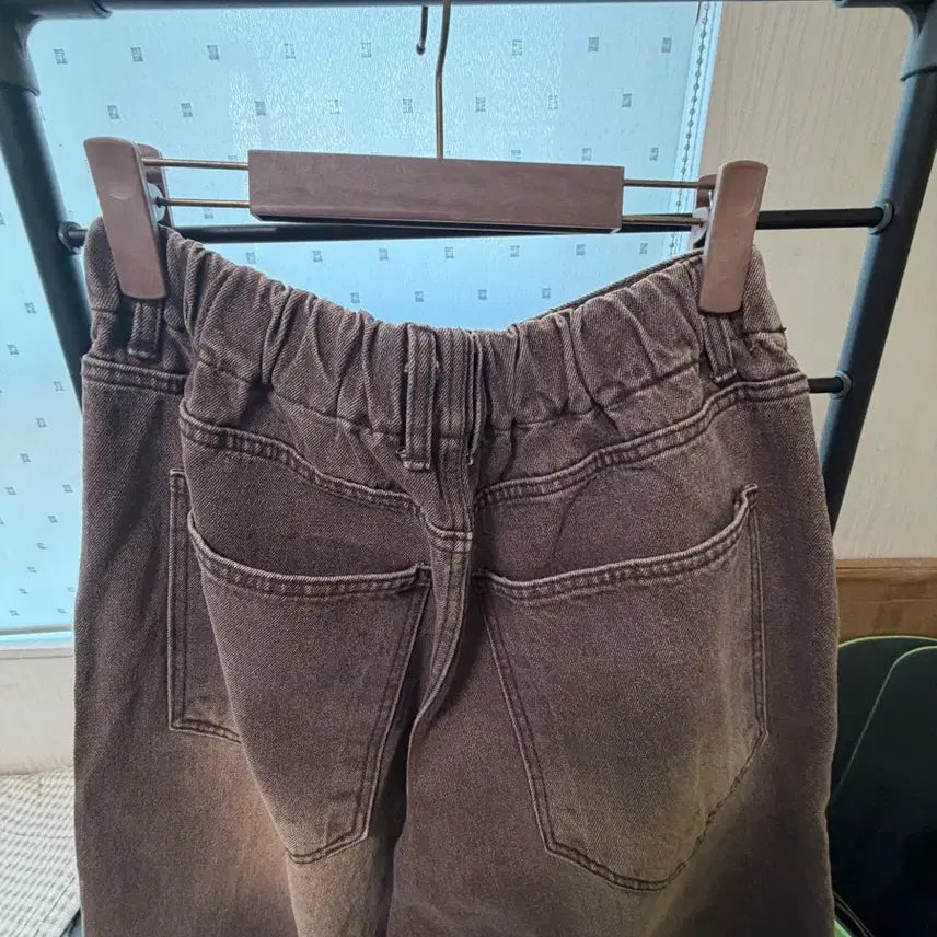 [BUNJANG] Brown Denim Pants with Damage Detail / 데미지 브라운 데님 팬츠