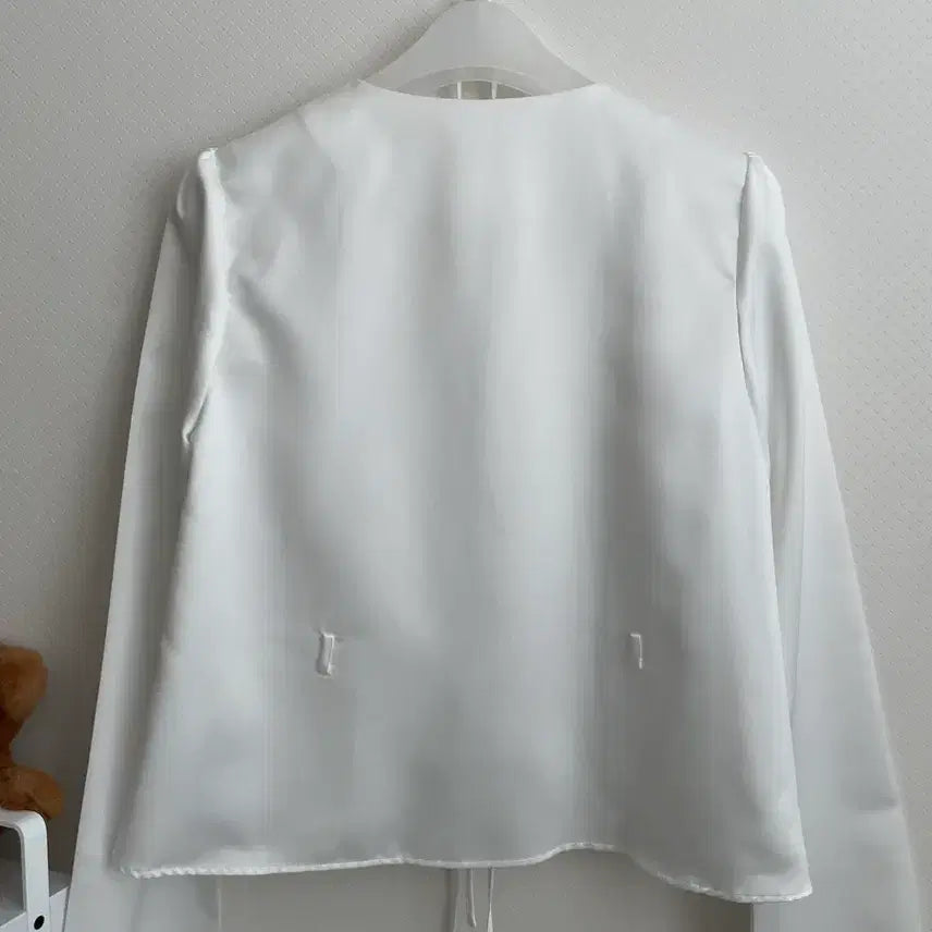 [BUNJANG] ITZY Lea Wedding Blouse / Lea 르에 블라우스 (웨딩, 프로필 촬영)