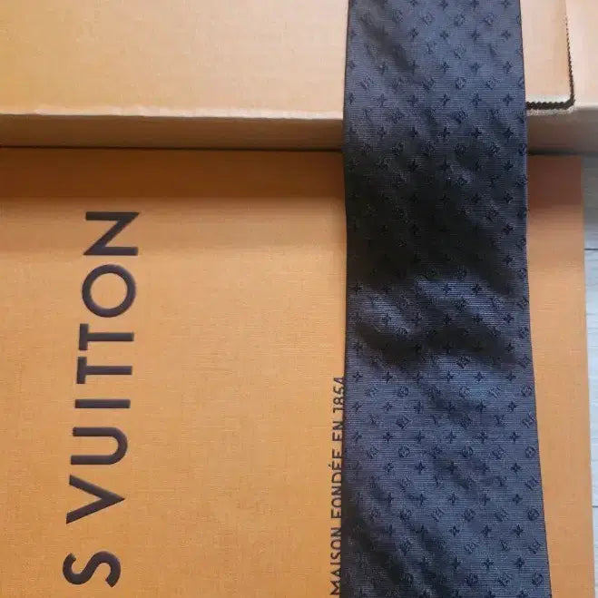 [BUNJANG] Louis Vuitton Silk Tie / 루이비통 넥타이 S급