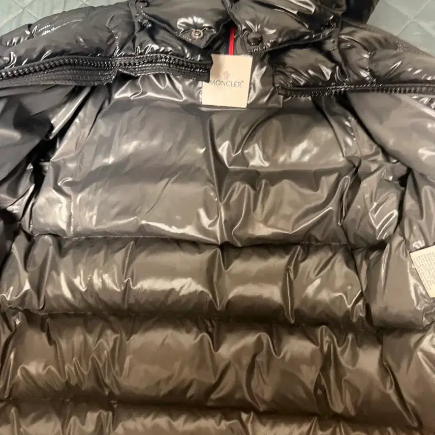 [BUNJANG] Moncler Maya 3 Photocard / 22fw 몽클레어 마야3 판매및 교환