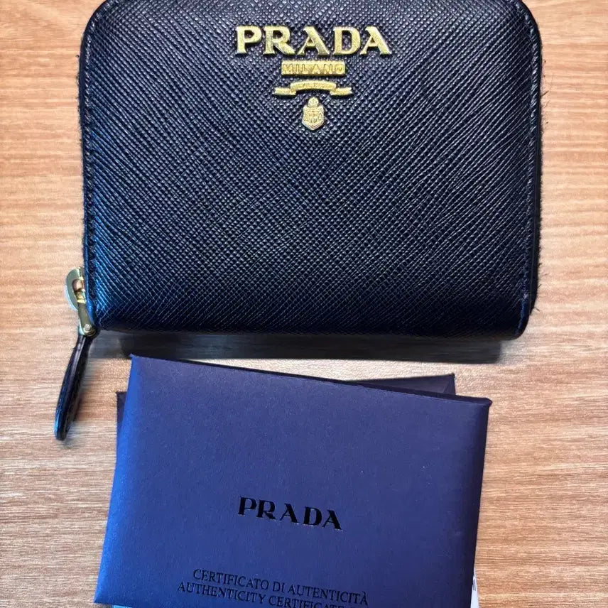 [BUNJANG] Prada Saffiano Logo Black Zip Wallet / 프라다 사피아노 로고 블랙 지퍼 반지갑