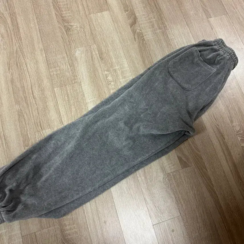 [BUNJANG] TANAT Velour Hush Jogger Pants / 타낫  Velour hush jogger pants