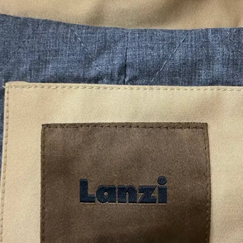 [BUNJANG] Lanzi Beige Coat Size 110 / [새상품]*꽃샘추위*딱인*Lanzi 코트 베이지 사이즈 110