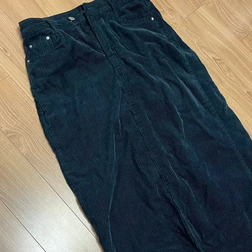 [BUNJANG] Ablely Corduroy Long Skirt / 에이블리 코듀로이 롱스커트