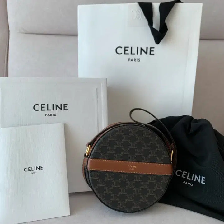 [BUNJANG] Celine Triomphe Round Tambourine Bag / 셀린느 트리오페 라운드 탬버린 백 가방