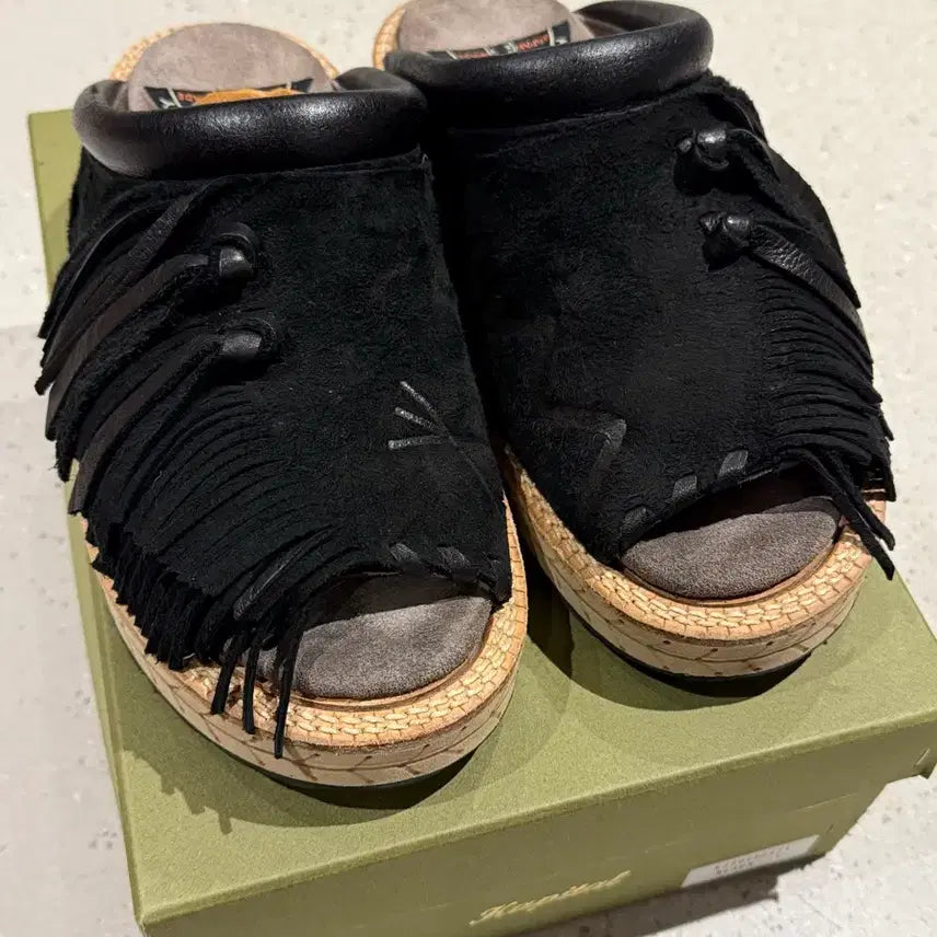 [BUNJANG] Kapital Pueblo Deer Skin Slipper / Kapital Pueblo Deer Skin Slipper, 1 size