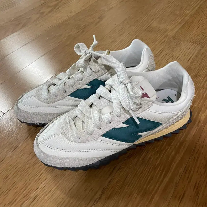 [BUNJANG] New Balance RC30 Light Arctic Grey Sneakers 225 / 뉴발란스 RC30 라이트 아틱 그레이 스니커즈 225