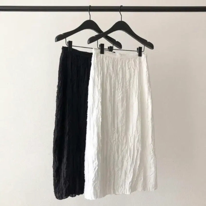 [BUNJANG] Need of Mulet Ruffle Midi Skirt - White/Black / 온스 러플 미디 스커트 M 아이/블랙 니드오브 뮤렛