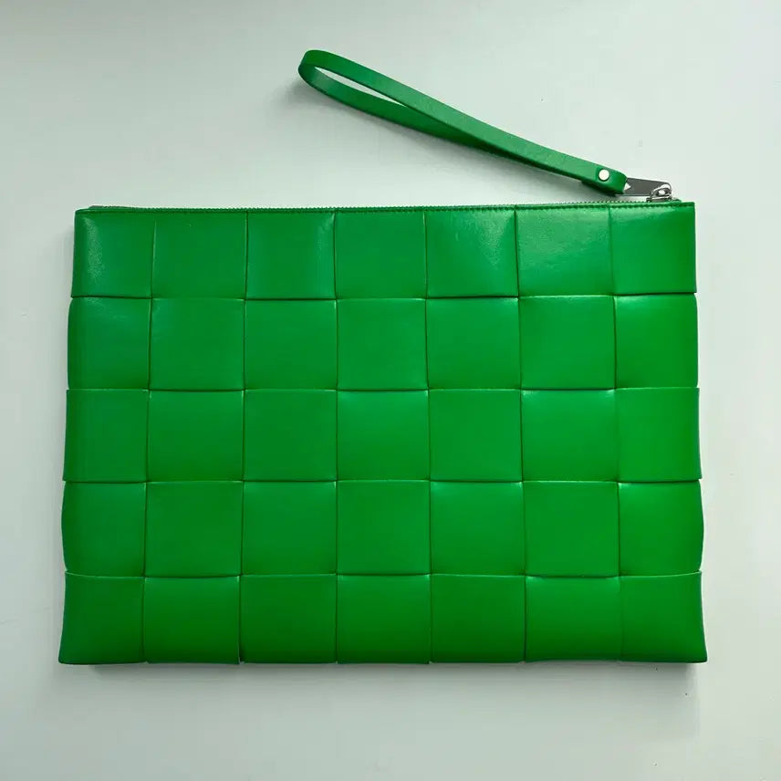 [BUNJANG] Bottega Veneta Green Clutch Bag / 보테가 베네타 그린 클러치백