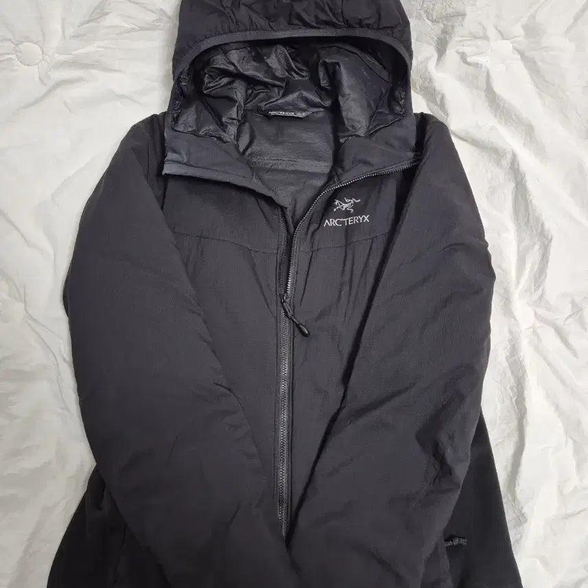 [BUNJANG] Arc'teryx Atom LT Hoody Black Women's M / 아크테릭스 아톰 LT 후디 블랙 여성 M (상태최상)