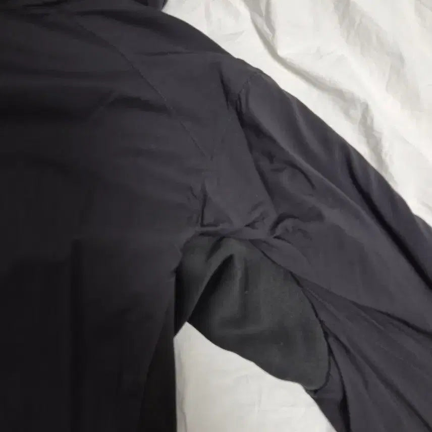 [BUNJANG] Arc'teryx Atom LT Hoody Black Women's M / 아크테릭스 아톰 LT 후디 블랙 여성 M (상태최상)