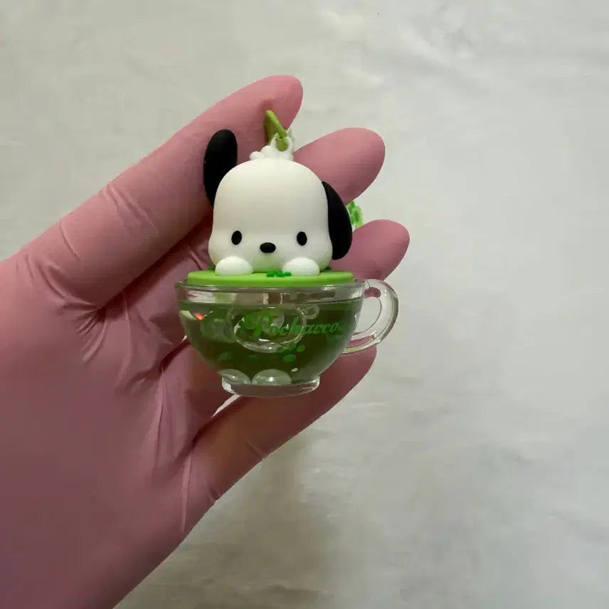 [SOLD OUT] 산리오 포차코 워터컵 키링