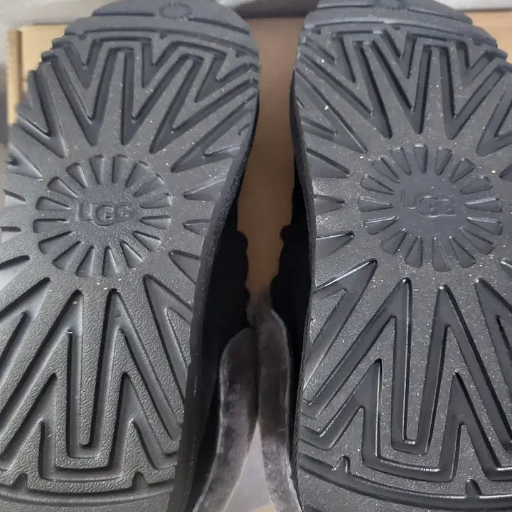 [BUNJANG] American Cotton Ribbon Fur-Lined UGG Boots / 미국 코튼 리본 퍼 라이너 어그부츠