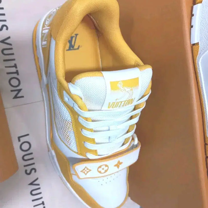 [BUNJANG] Louis Vuitton Velcro Sneakers / A++루이비통 7.5 275~280 LV벨크로 스니커즈