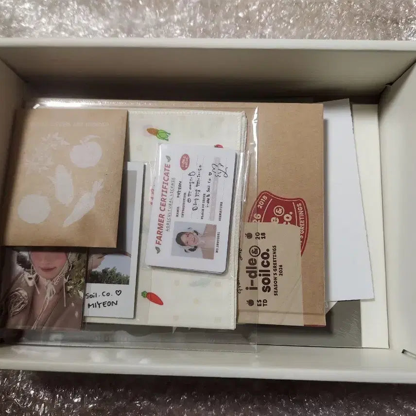 개봉) 아이들 2026 시즌그리팅 시그 포카 포토카드 i-dle IDLE