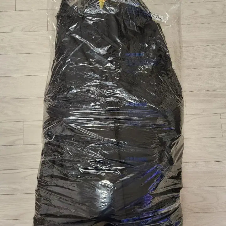 [BUNJANG] Calvin Klein Black Padded Jacket 105 / [최최종가][크린토피아 세탁완료]캘빈클라인 ck 블랙 패딩 점퍼 105호