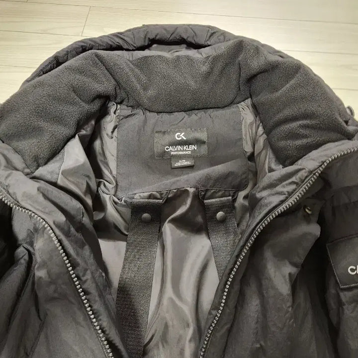 [BUNJANG] Calvin Klein Black Padded Jacket 105 / [최최종가][크린토피아 세탁완료]캘빈클라인 ck 블랙 패딩 점퍼 105호