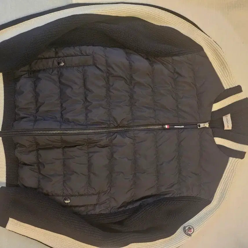 [BUNJANG] Moncler Knit Padded Jacket (M Size) / 몽클레어 니트 패딩 M사이즈 23-24시즌 정품