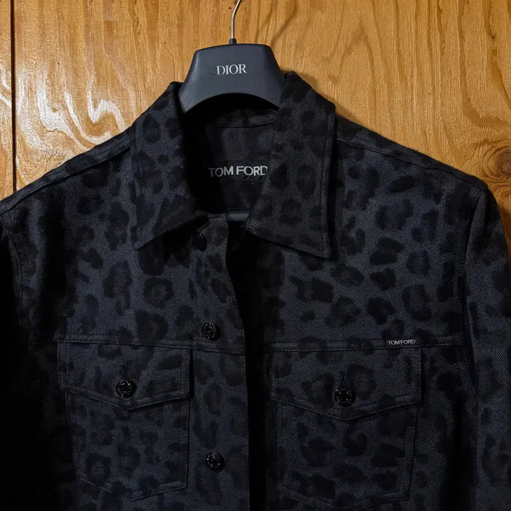 [BUNJANG] Tom Ford Leopard Print Trucker Jacket / 톰포드 레오파드 트러커 자켓 판매 합니다.
