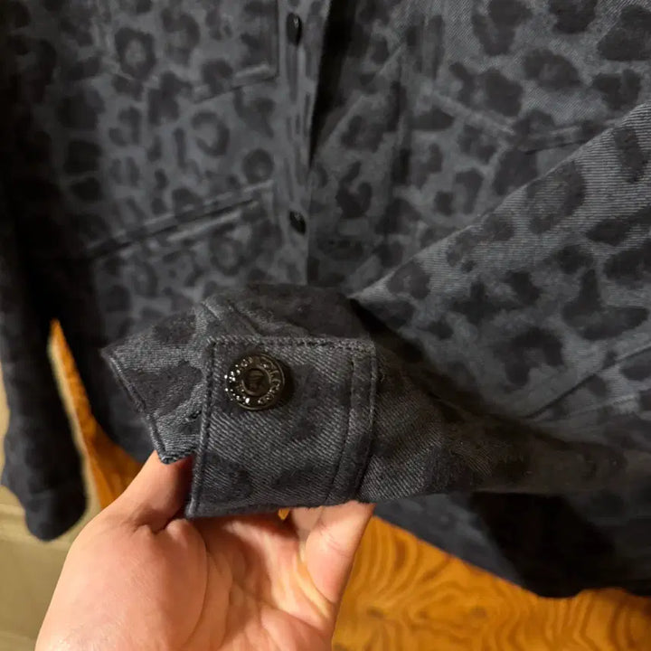 [BUNJANG] Tom Ford Leopard Print Trucker Jacket / 톰포드 레오파드 트러커 자켓 판매 합니다.