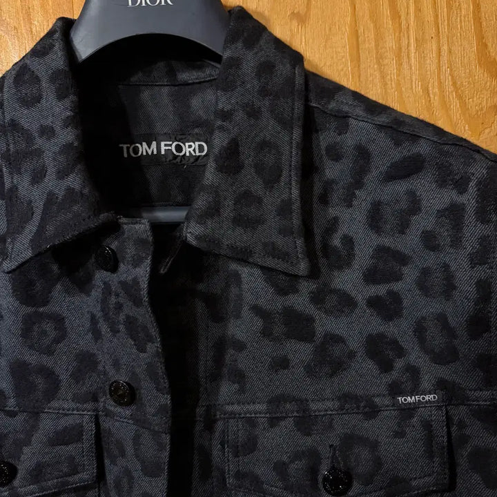 [BUNJANG] Tom Ford Leopard Print Trucker Jacket / 톰포드 레오파드 트러커 자켓 판매 합니다.