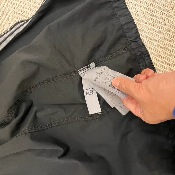 [BUNJANG] Stone Island 113WN Old Effect Overshirt / 스톤 아일랜드 113WN 올드이펙트 오버셔츠 블랙 - 21FW