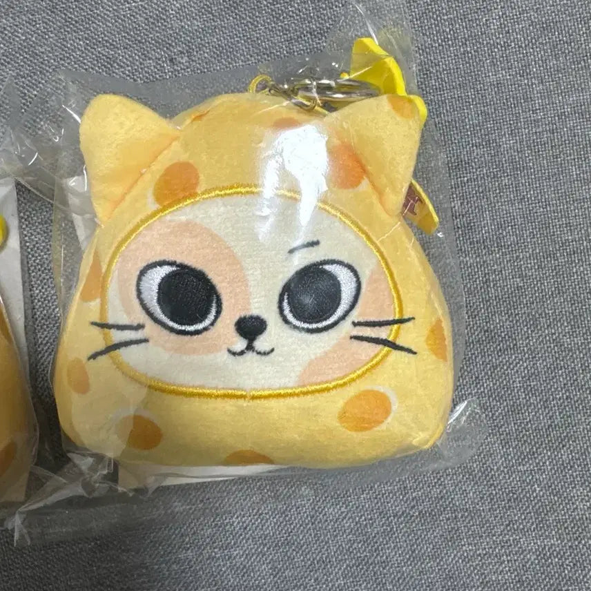 쁘넥도 캣삐 치즈넥도 치즈 플러쉬 키링 현물 양도합니다