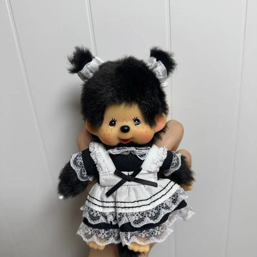 홍콩 한정판 메이드복입은 몬치치