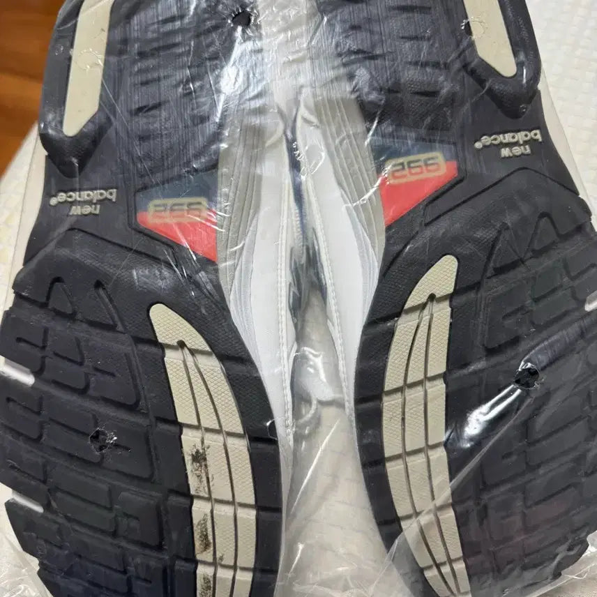 [BUNJANG] New Balance M992EC Sneakers / 뉴발란스 M992EC