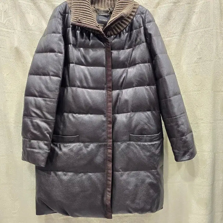 [BUNJANG] VALENCIA Leather Long Padded Jacket (Size S) / 발렌시아 VALENCIA 양가죽 롱 패딩 55(S)