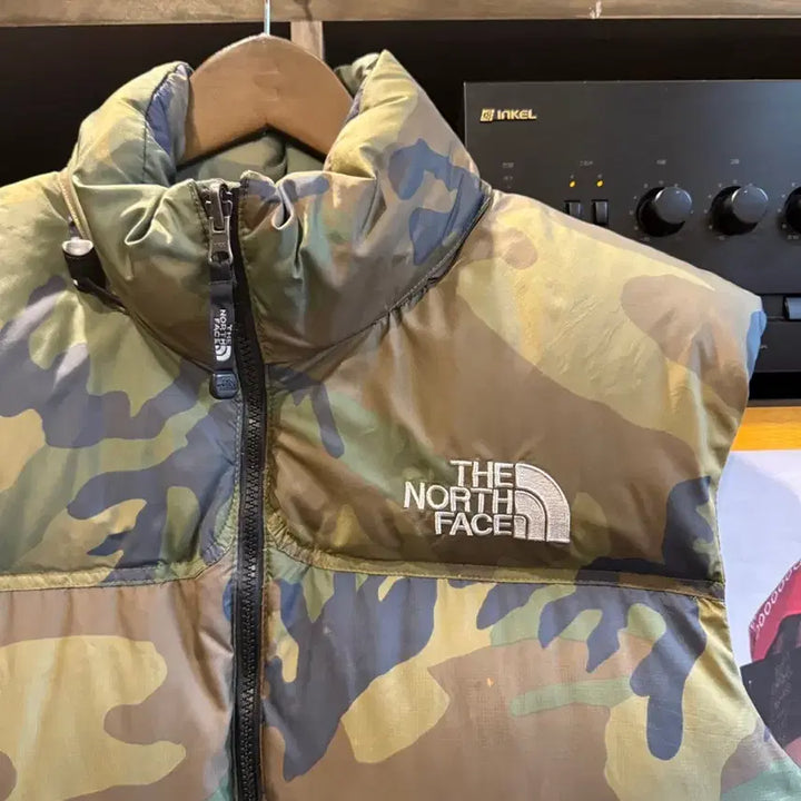 [BUNJANG] North Face Nuptse Camo Vest / 노스페이스 눕시 센터로고 카모 베스트