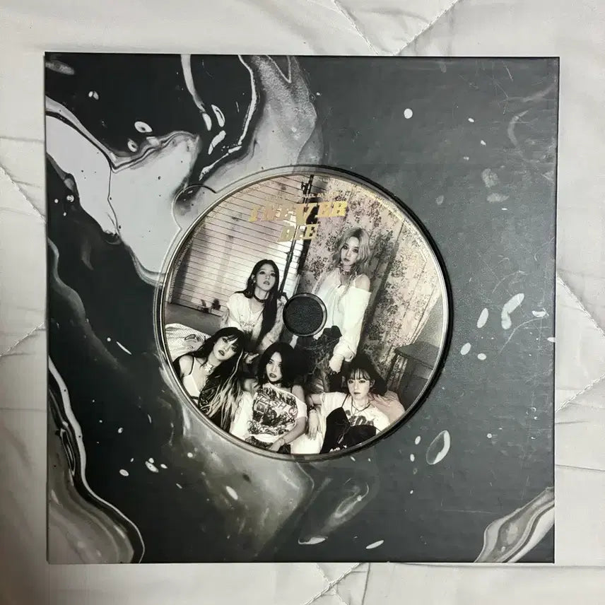 아이들 톰보이 개봉 앨범