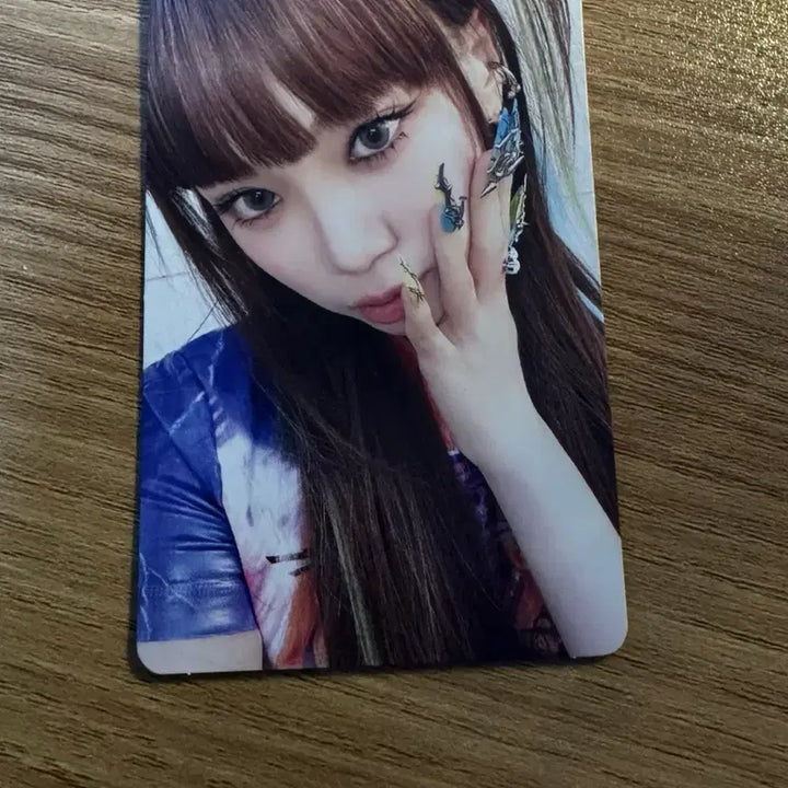 르세라핌 채원 포카