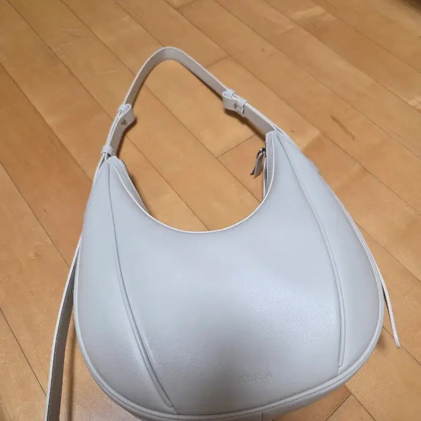 [BUNJANG] Paul & New Oval Bag (Light Gray) Shoulder Bag / [폴뉴아] 오벌백  플레인(라이트그레이)