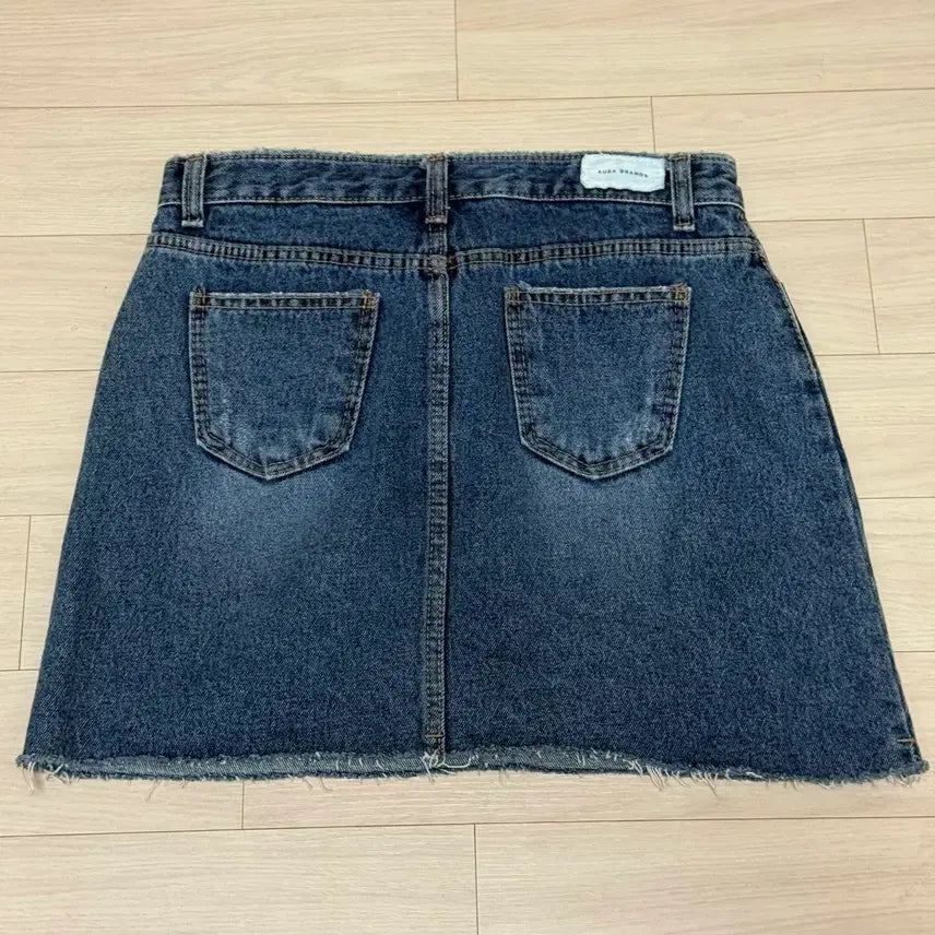 [BUNJANG] Light Wash Denim Midi Skirt Size L / 데님 연청치마 미디 스커트 L 사이즈 판매합니다.