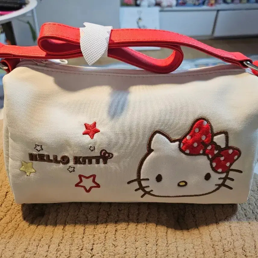 [BUNJANG] Hello Kitty White Crossbody Bag / 헬로키티 화이트 크로스백 가방