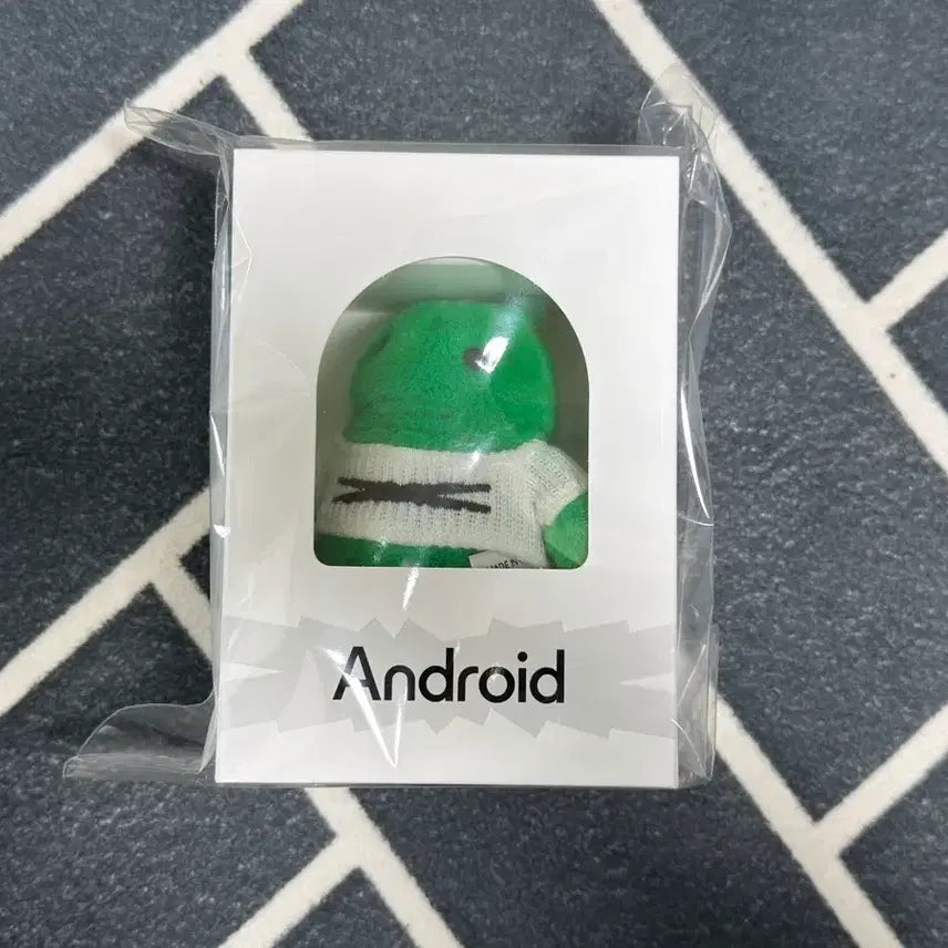 르세라핌 안드로이드 콜라보 봇 인형 키링