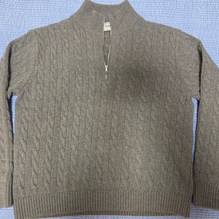 [BUNJANG] Another Office Cable Knit Half-Zip Ash Gray / 어나더오피스 하프집업 케이블 니트 애쉬그레이 1