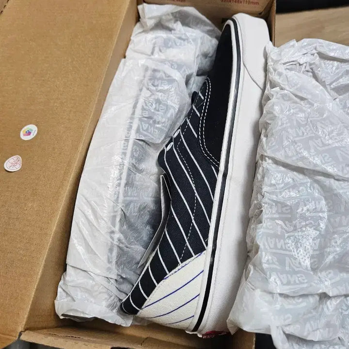 [BUNJANG] Vans Authentic Black Lettering Sneakers / 반스 어센틱 블랙 레터링 새상품