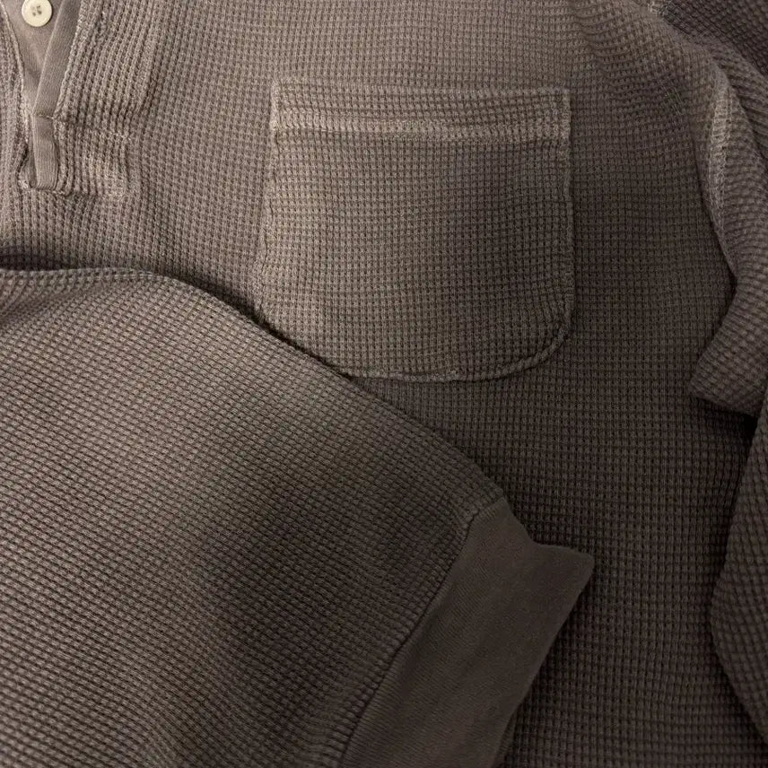 [BUNJANG] Newjeans - Waffle Henley Neck Brown / 뉴치프시크dp 와플헨리넥 브라운