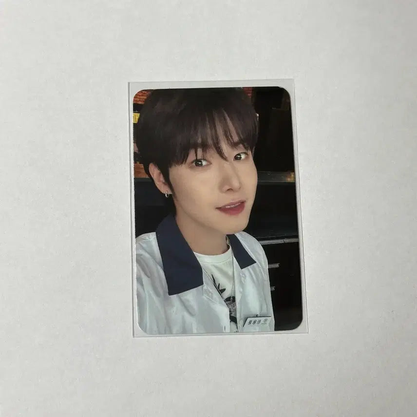 [BUNJANG] ONEWE Yonghoon Photocard / 원위 용훈 포카 포토카드 양도 onewe