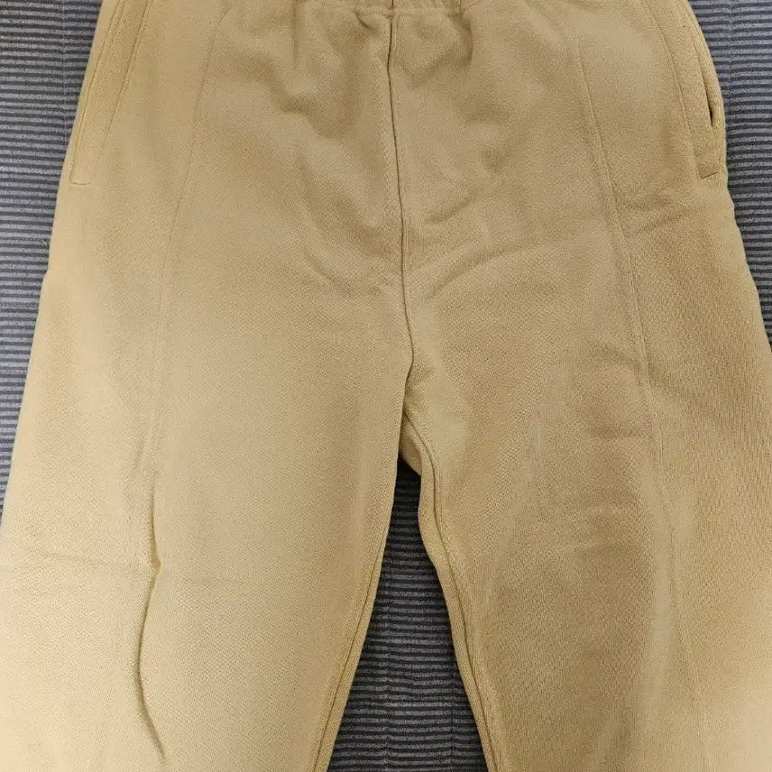 [BUNJANG] ILLIT Sweatpants Yellow S / llud 러드 스웻팬츠 옐로우 S